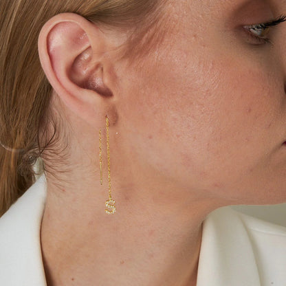 Zirkon Taşlı Sallantılı Harf Küpe