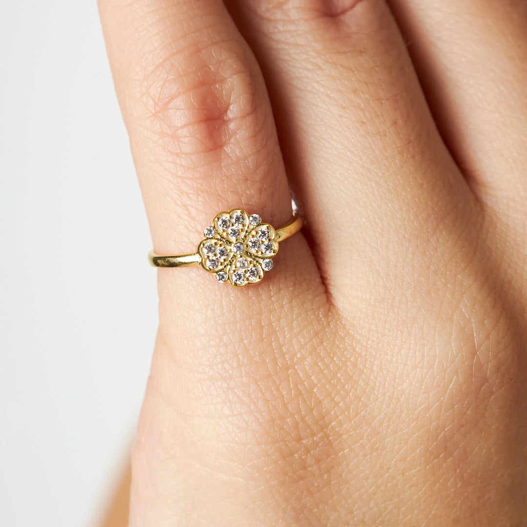 Kalp Detaylı Çiçek Yüzüğü | 925 Gümüş