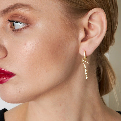 Dikey İsimli Taşlı Küpe