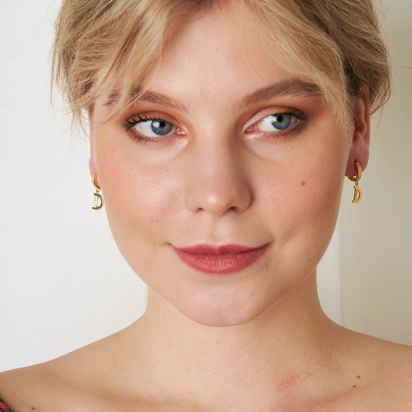 Zirkon Taşlı Harf Küpe | 925 Gümüş