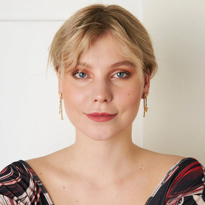 Kelebek Taşlı Renkli Su Yolu Harf Küpe | 925 Gümüş